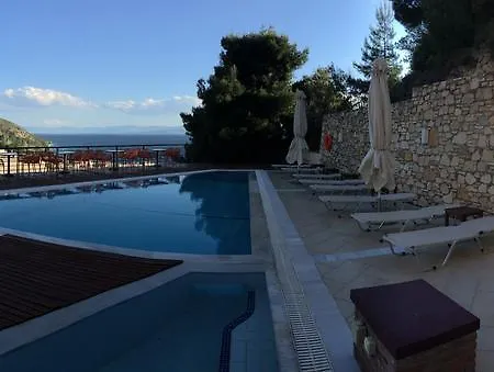 Πανσιόν αγράμπελη 3*