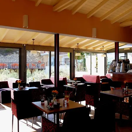 αγράμπελη Πανσιόν Λίμνη